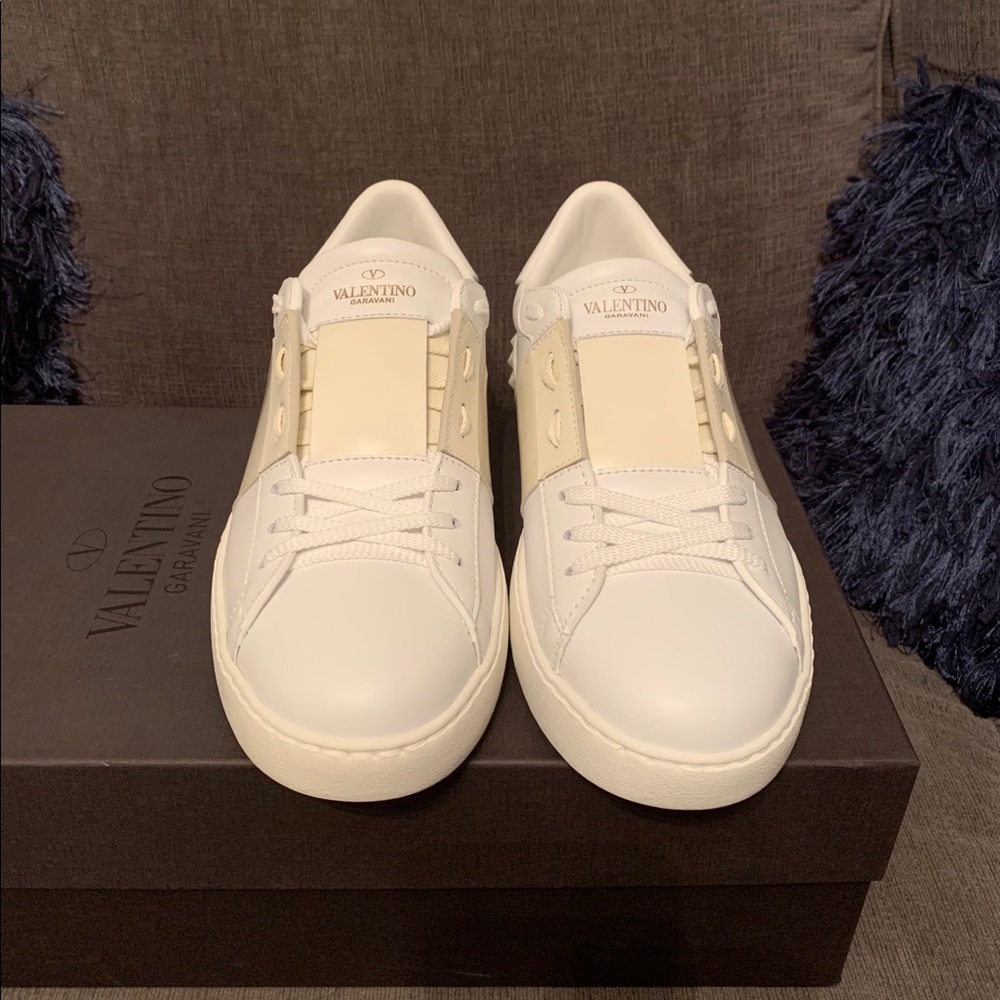 NIB Valentino sneakers
